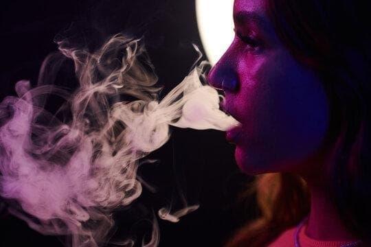 Essential Guide to top nhà cái and nicotine carts for Smart Gamblers and Vapers