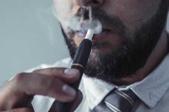 Why Disposable Vapes Are Dominating the Market and How to Choose the Best E Cigarette Battery UK for Long-Lasting Use